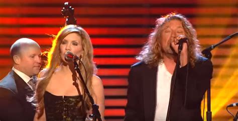 Flashback: See Alison Krauss and Robert Plant's Dynamic Grammy Duet