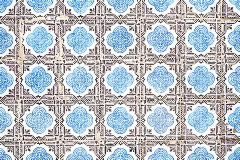 Colorful Portuguese tiles pattern 20462971 Stock Photo at Vecteezy