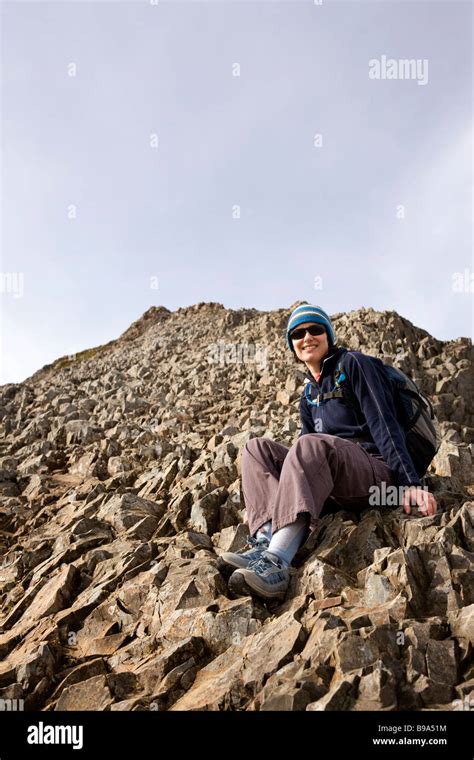 Crib goch snowdon scrambling hi-res stock photography and images - Alamy