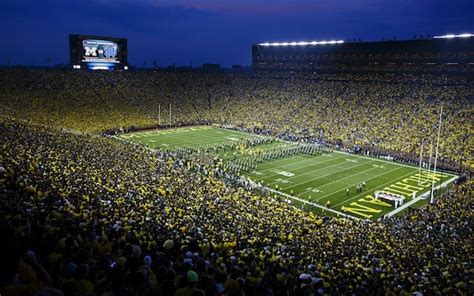 Michigan Stadium sets single-game NCAA attendance record - CBSSports.com