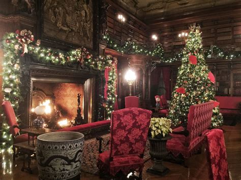 Christmas at the Biltmore Estate • Stop, Drop & Vogue