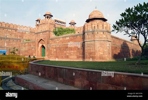 Delhi Gate, Red Fort, Delhi, India Stock Photo - Alamy