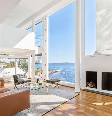 Richard Meier Reflects on the 50th Anniversary of Smith House