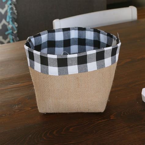 BURLAP BASKET TUTORIAL | Fabric boxes, Fabric baskets, Fabric diy projects