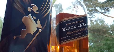 Johnnie Walker 12 year old Black Label Whisky Review