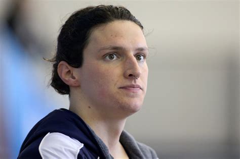 Transgender swimmer Lia Thomas loses CAS case to overturn World Aquatics ban | Reuters