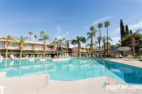 Days Inn by Wyndham Palm Springs Review: What To REALLY Expect If You Stay