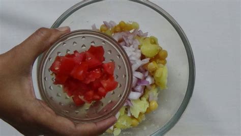 Aloo matar salad | Potato peas chaat style salad - sangskitchen