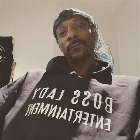 Snoop Dogg shares photo to show horrible consequence of cosmetic surgery