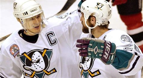 Anaheim Ducks unveil a 'mighty' retro 25th anniversary jersey - Sportsnet.ca