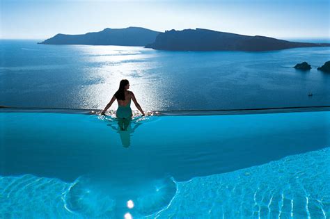 Perivolas | Luxury Hotel Santorini | Book Online