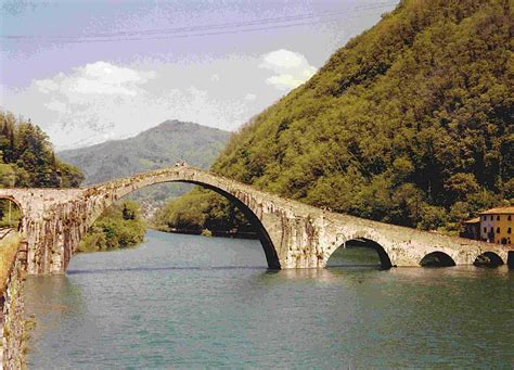 10 ancient bridges in Italy you should stop by - South Tours