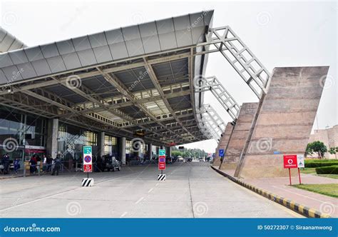 Jaipur, India - January 3, 2015: Passenger at Jaipur Airport Editorial Photography - Image of ...