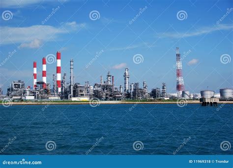 Refinery in Singapore stock photo. Image of dioxide, natural - 11969318