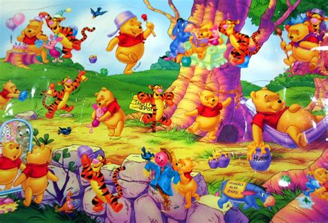 Download Free Pooh's Adventures HD Wallpaper