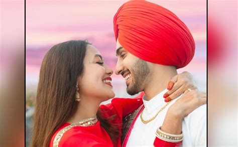 Neha Kakkar & Rohanpreet Singh Celebrate 1-Month Wedding Anniversary ...