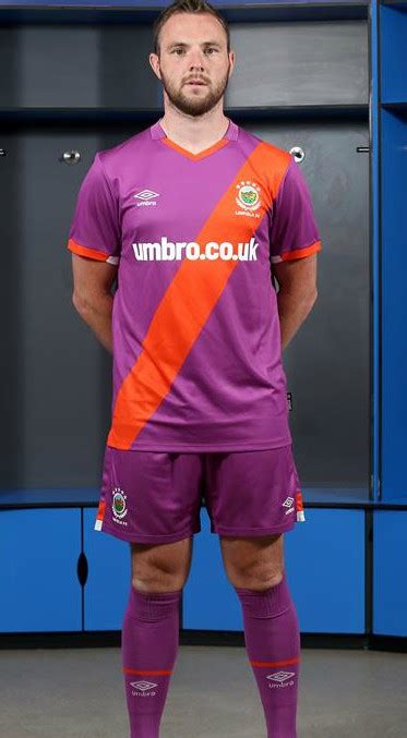 New Linfield FC Away Kit 2020-21 | Umbro unveil Purple & Orange ...