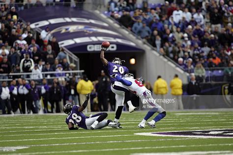 Baltimore Ravens Ed Reed in action, making interception vs New York ...