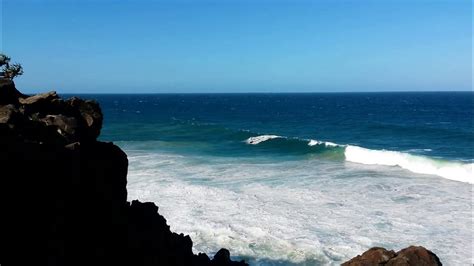 Tow-in surfing, Cabarita Beach, Australia - YouTube