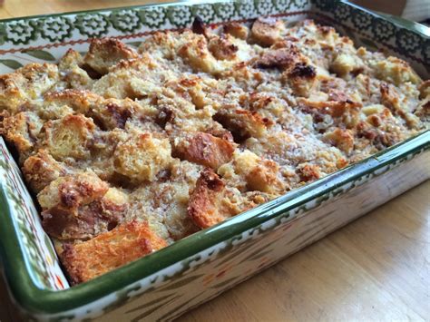 A Couple in the Kitchen: Cinnamon Swirl Bread Pudding