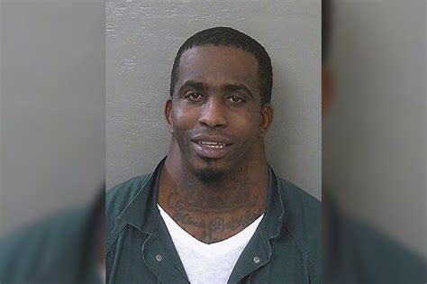 Mugshot of Florida man with massive neck goes viral