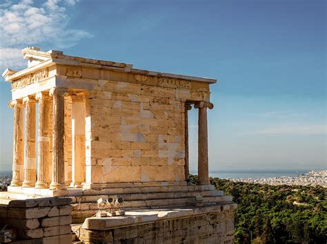 Top 5 Ancient Greek Temples to Explore in Greece | EF Go Ahead Tours