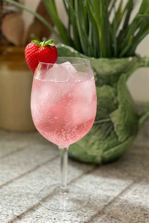 An easy cocktail recipe that turns the Gin Spritz a gorgeous pink color ...