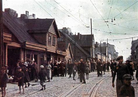 Rare Color Photographs Capture Everyday Life in the Lodz Ghetto From 1940-1944 ~ vintage everyday