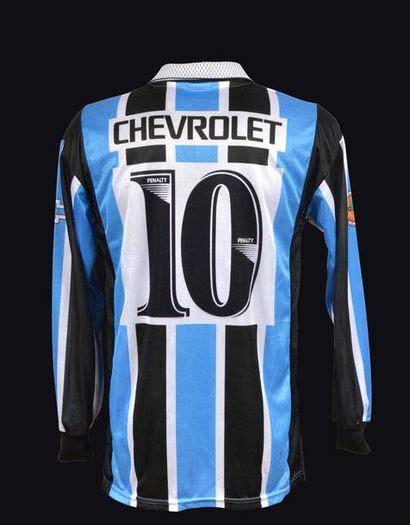 Ronaldinho. Gremio Football jersey no. 10... - Lot 399 - Coutau-Bégarie