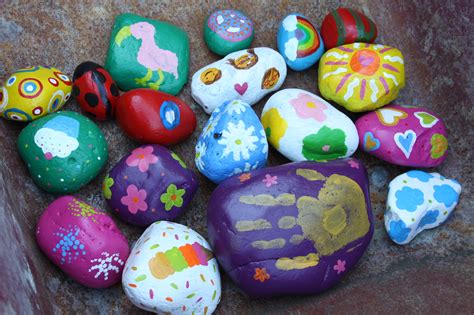 hotcakes: Summer Project – Painted Rocks