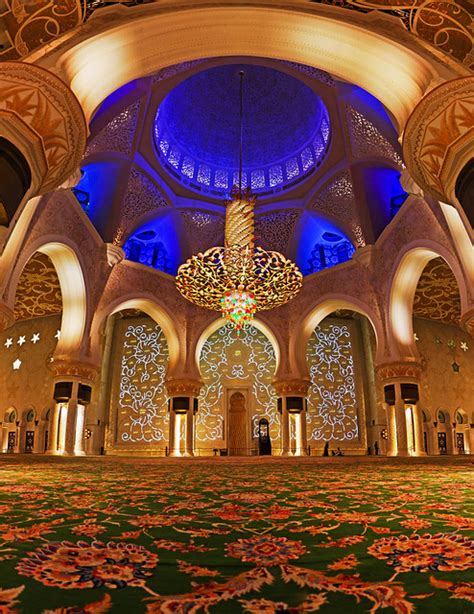 Abu Dhabi's Grand Mosque, from the inside - a photo on Flickriver