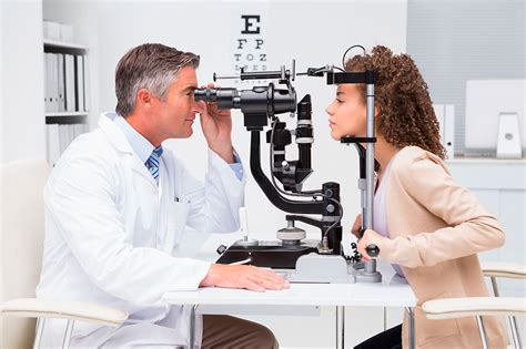 Going for an Eye Checkup? 8 Questions About Transitioning to Contacts | PerfectLensWorld