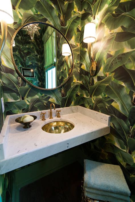 Wallpaper Bathroom Leaf at Donnie Ferrari blog