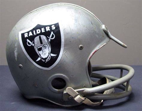 64 best NFL Helmets images on Pinterest | Football helmets, Vintage ...