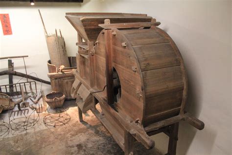 Winnowing machine 風選機 - Law Uk Folk Museum 羅屋民俗館 | Winnowing… | Flickr