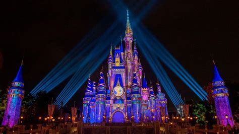 Disney World's 50th Anniversary Entertainment Guide - FamilyVacationist