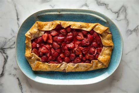 Ree Drummond’s Rustic Strawberry Tart Is A Taste Of Summer | Recipe ...