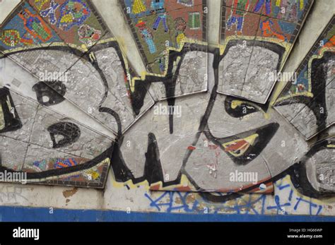 Graffiti tag on a wall Stock Photo - Alamy