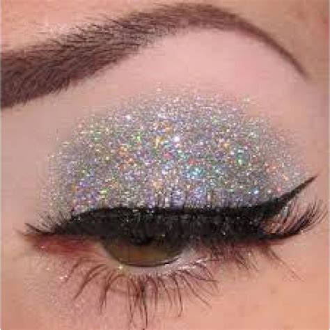 1 Pack of 12 Glitter Eye Shadow kit in Pakistan | Hitshop.pk