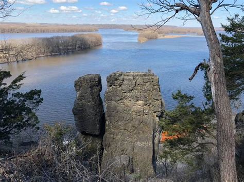 Great River Road Illinois - - Mississippi Palisades State Park