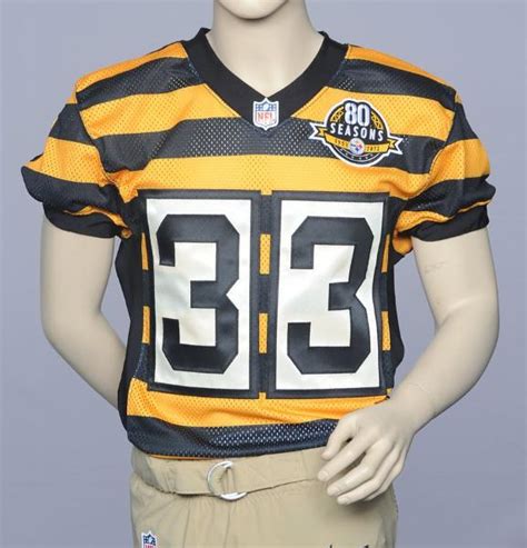 Photos: Could These Pittsburgh Steelers Throwback Uniforms be Any Worse?