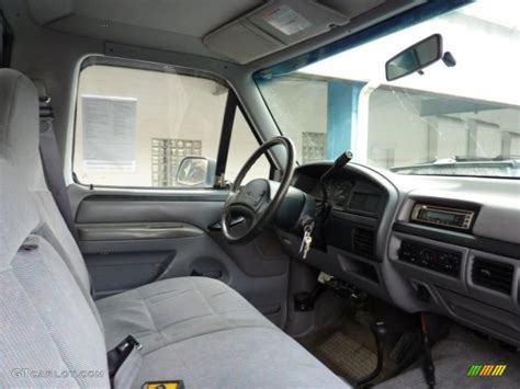 1996 Ford F250 XLT Regular Cab 4x4 interior Photos | GTCarLot.com