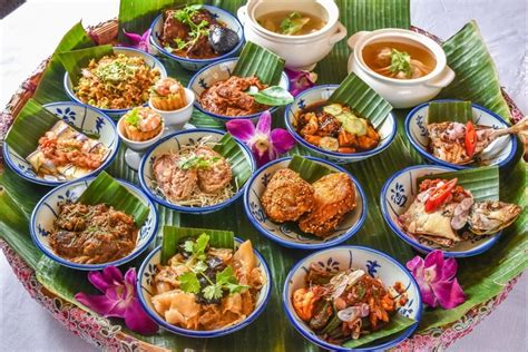 10 Traditional & Modern Peranakan Restaurants In Singapore For ...