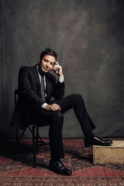 Jimmy Fallon | Photography poses for men, Portrait photography poses ...