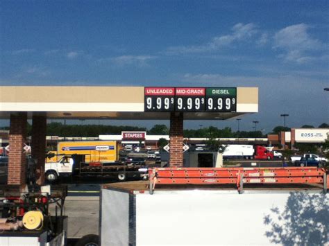 Kroger Gas Station Opened at Noon on May 22 | The City Menus