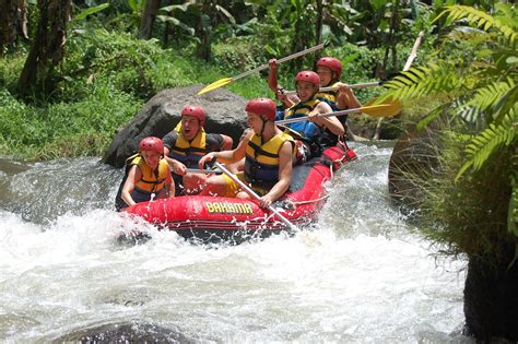 Arung Jeram Di Sungai Ayung (Ayung River) - Reservasi.com | River rafting, Ubud, Rafting