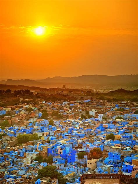 WATCH: Top 10 Places to Visit in Jodhpur - INDIA Trotter