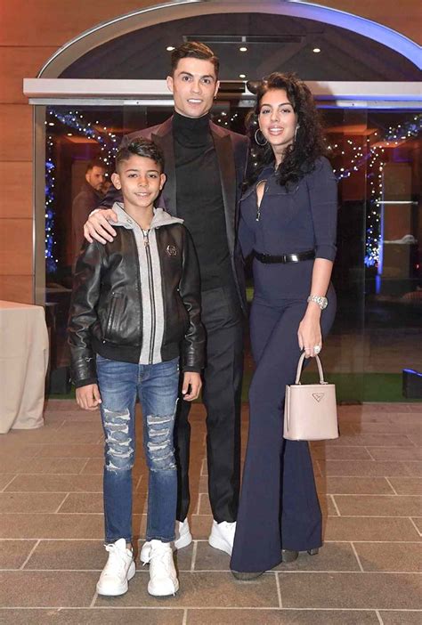 Cristiano Ronaldo Shares Family Photo from Holiday Dinner | PEOPLE.com