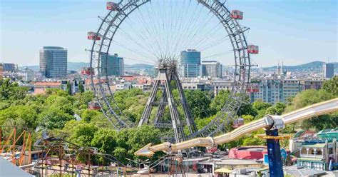 Prater Amusement Park in Vienna: Attractions, Dining & Tips