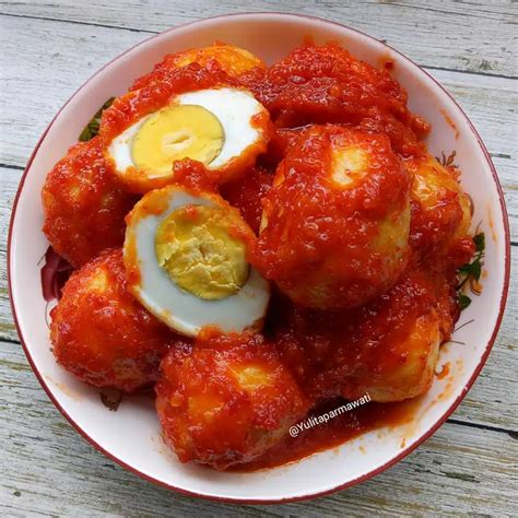 10 Resep Telur Balado Praktis, Pedas dan Gurihnya Bikin Nagih | Orami